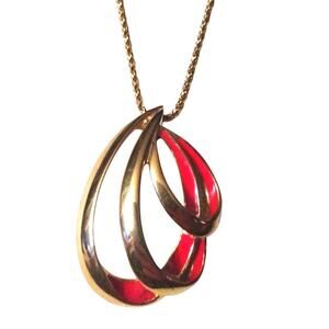 Vtg Trifari Gold Tone Red Enamel Modernist Ribbon Pendant Necklace 30"